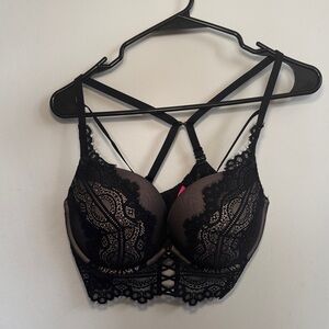 La SENZA Black Lace Push-Up Bra with Strappy Detail